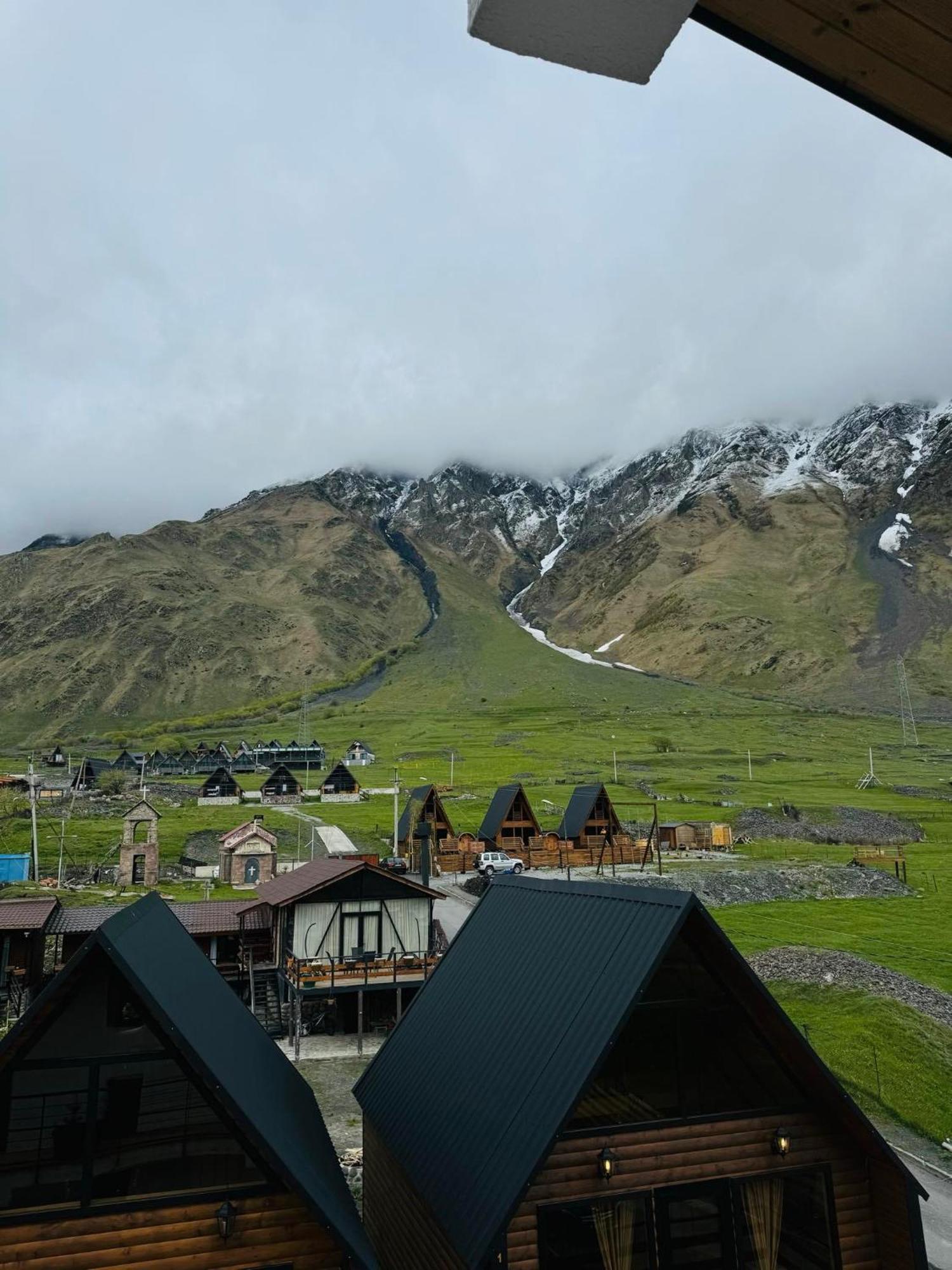 Chalet Kazbegi Hotel Ngoại thất bức ảnh