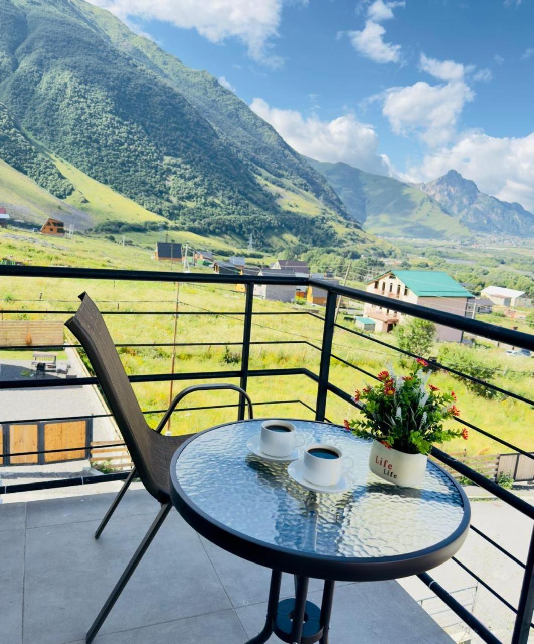 Chalet Kazbegi Hotel Ngoại thất bức ảnh